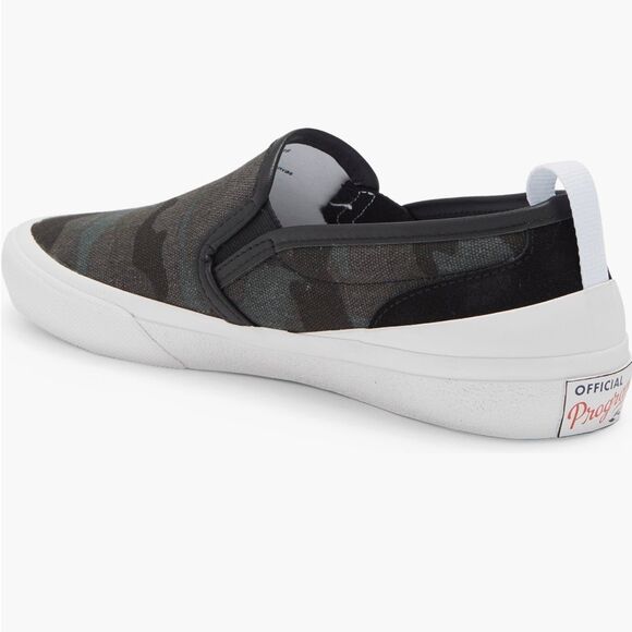 NWT Official Program big boy’s canvas slip on sneakers in camo/black/white Size - Picture 2 of 11